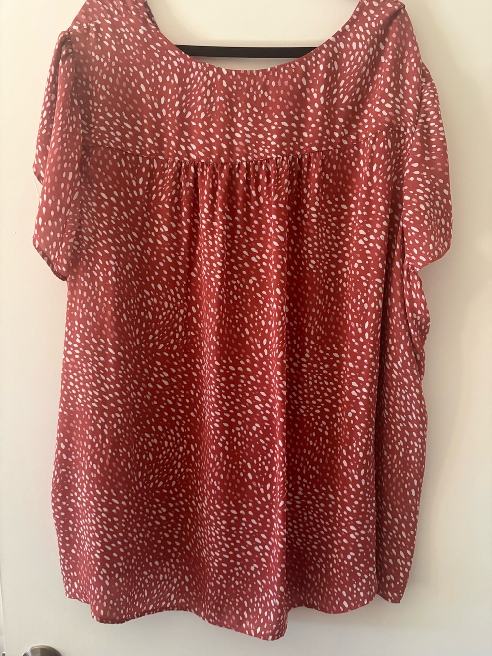 Torrid Rust Dot Ruffle Sleeve Blouse - Picture 2 of 4